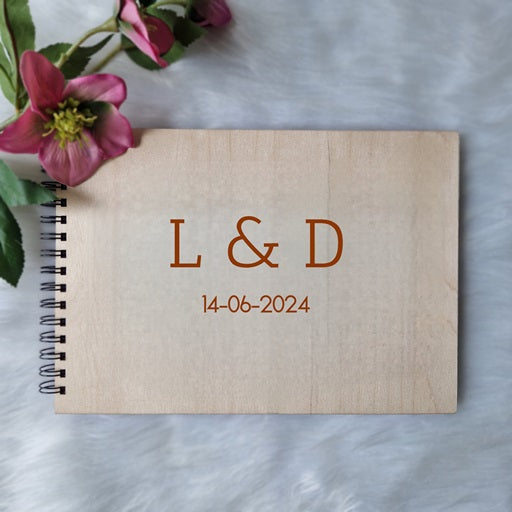 Gepersonaliseerd houten boek met eigen ontwerp