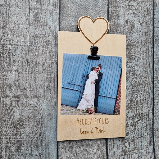 Houten fotobordje met clip "Love"