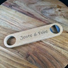 Afbeelding in Gallery-weergave laden, Houten flesopener
