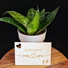 Afbeelding in Gallery-weergave laden, Houten wenskaart &quot;Gefeliciteerd oma en opa&quot;
