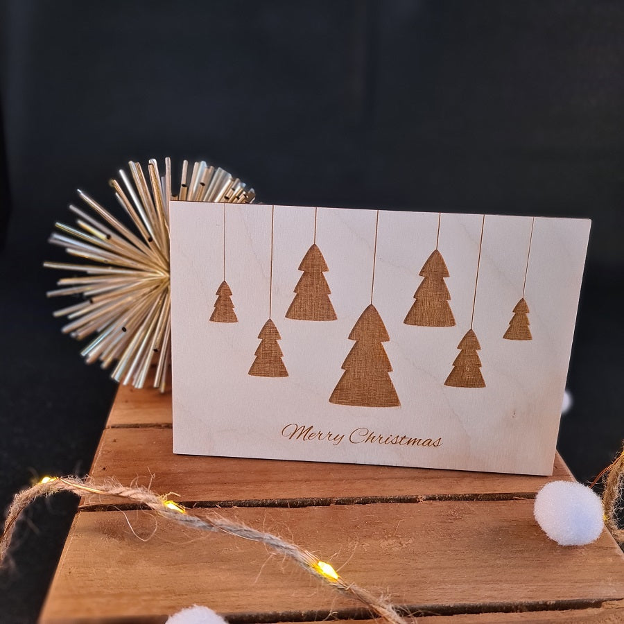 Houten wenskaart "Merry Christmas - kerstbomen"
