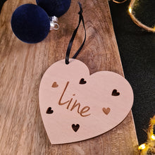 Afbeelding in Gallery-weergave laden, Kerstbal &quot;Hart&quot; met naam
