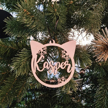Afbeelding in Gallery-weergave laden, Kerstbal &quot;Kat&quot; met naam
