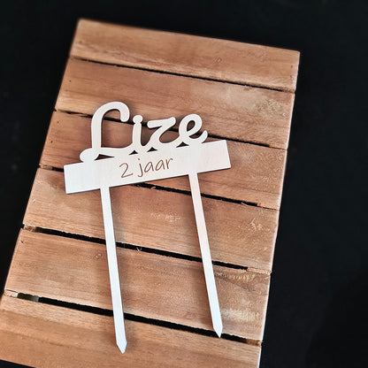 Taarttopper met naam en leeftijd