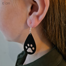 Afbeelding in Gallery-weergave laden, Zwarte druppels met kattenpootjes
