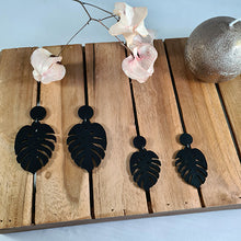 Afbeelding in Gallery-weergave laden, Zwarte monstera&#39;s
