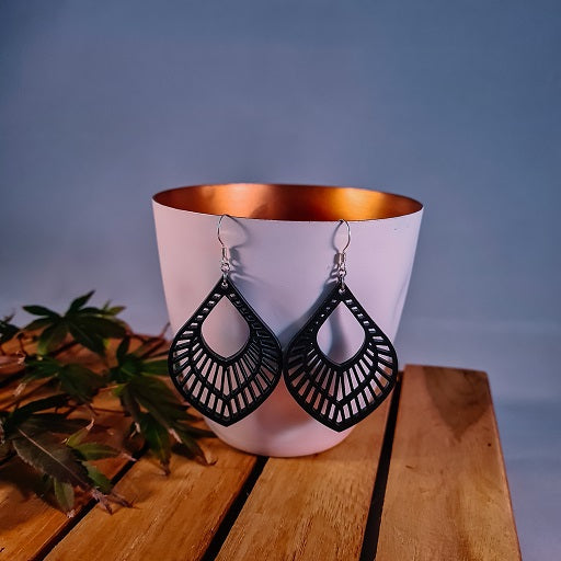 Zwarte druppels boho