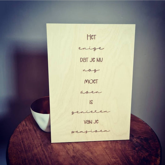 Houten wenskaart "Genieten van je pensioen"